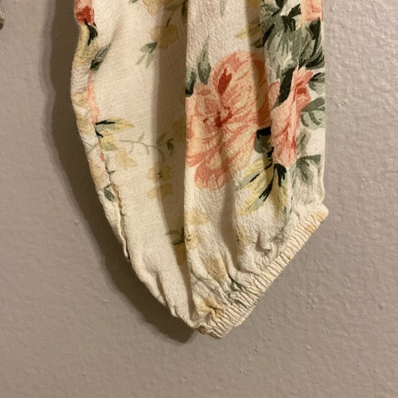 Cream & Pink Square Neck On/Off Shoulder Blouse (XS) - Picture 3 of 7